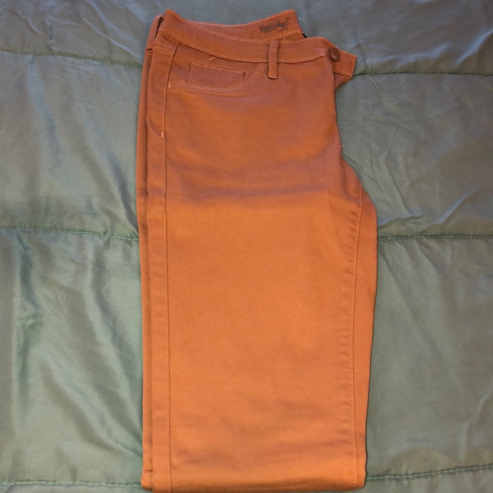 Skinny jeans